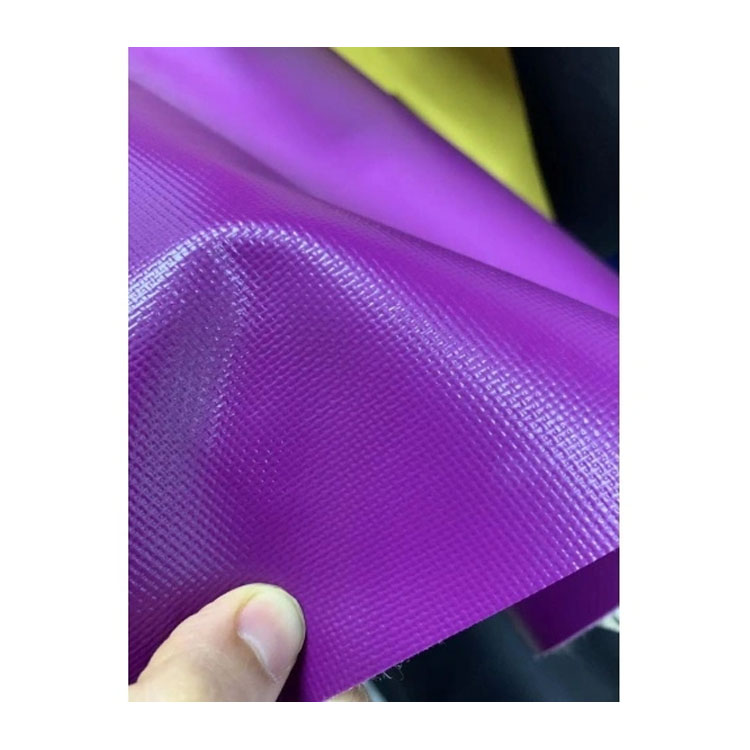 Hva er PVC tarpaulin og hva er fordelene?